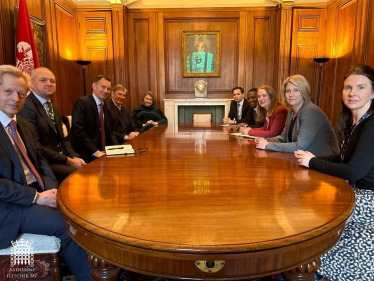 Katherine Fletcher sat at a table with an umber of other MPs, opposite the Chancellor, Jeremy Hunt